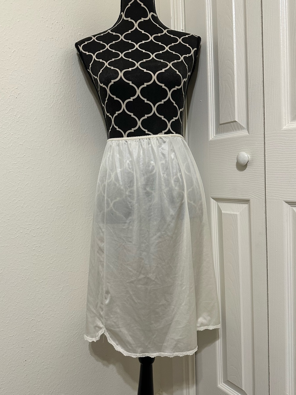 Vintage Ivory Lingerie Lacey Floral Slip
